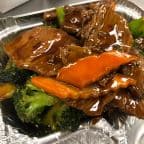 Best Pork with Broccoli in Garlic Sauce Combination in Providence, RI